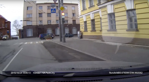 Нарушил ли ПДД водитель с регистратором